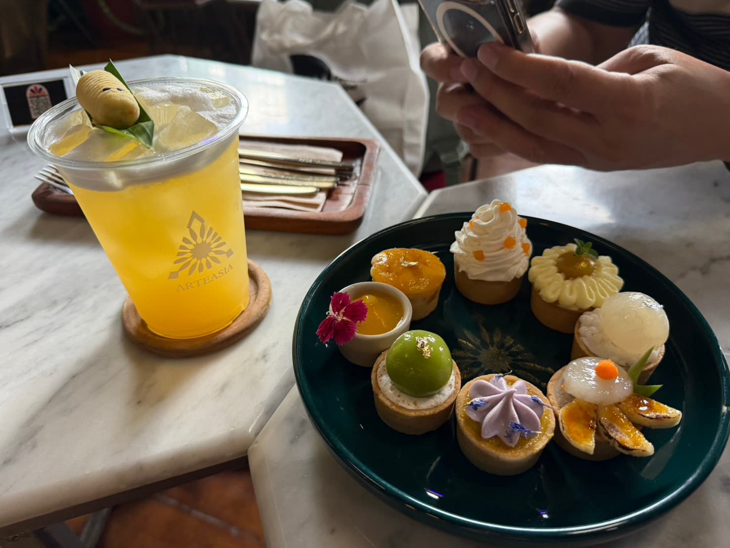 曼谷下午茶|Arteasia:老屋裡的泰式茶饗,順遊唐人街壁畫