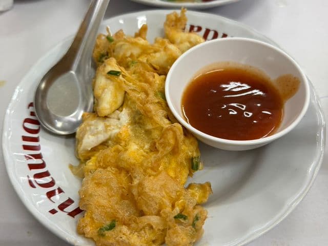 曼谷蟹肉蛋捲|Ann Tha Din Daeng:痣姐太貴之後,在地人推的平價替代